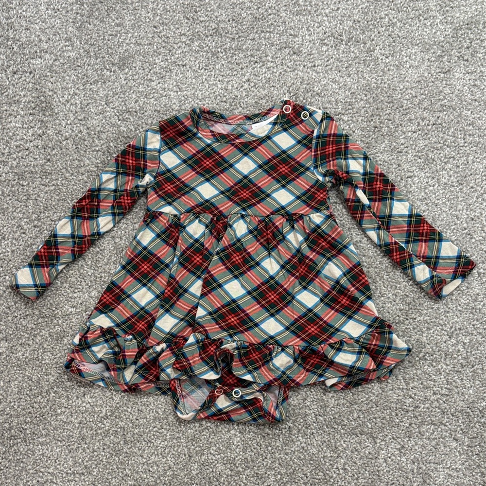 Posh Peanut Christmas Red and Green Plaid Long Sleeve Twirl. EUC 6-12 months